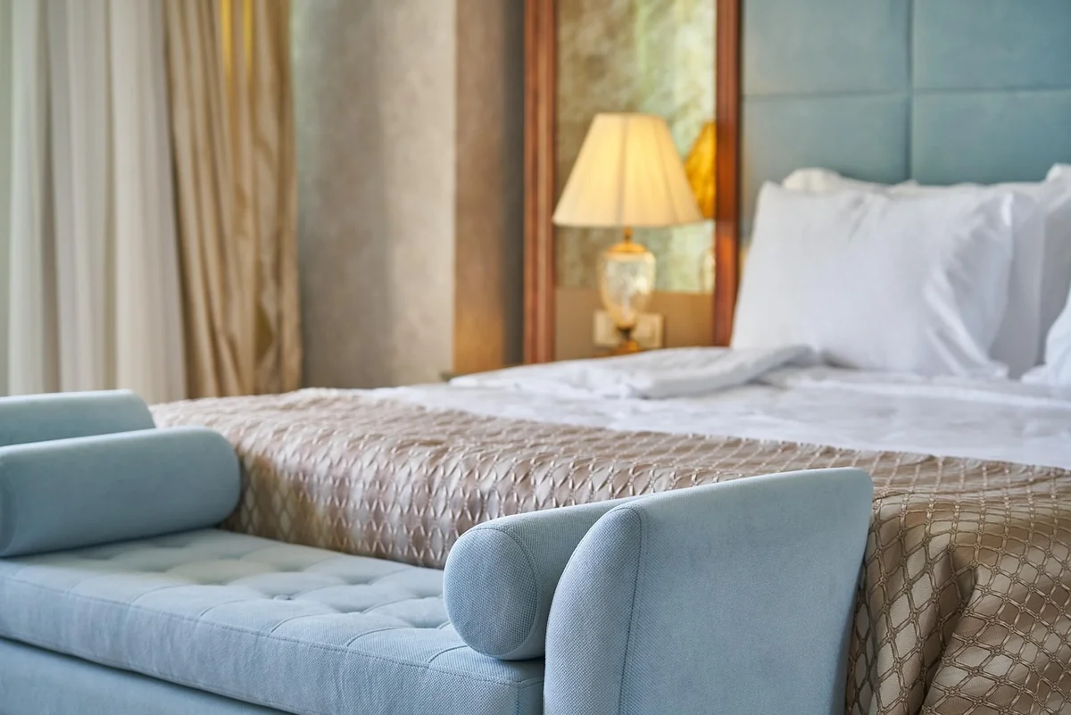Hôtel, Airbnb, camping : quelle solution est vraiment la moins chère ?