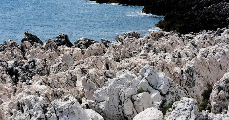 Où randonner dans l'arrière-pays var sans se tromper de massif